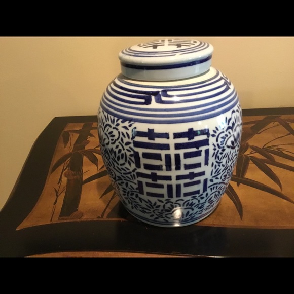 Other - Blue and white covered double happiness jar chinoiserie